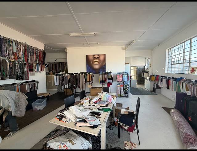 117M² BUILDING TO LET IN OBSERVATORY